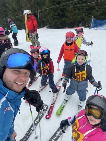 94b319fe-06cf-4106-b3f8-2c0d58a97363