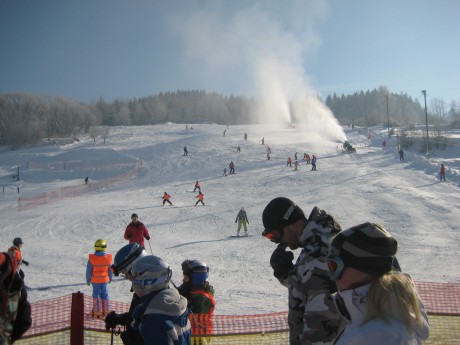 Víkendovka 4 037